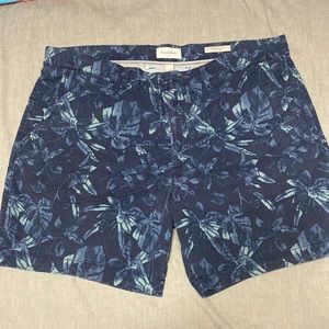 Goodfellow Linden short. Size 38
